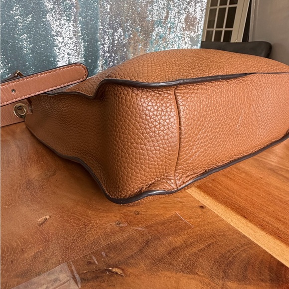 Michael Kors Boho Quiet Luxury Sullivan Leather Crossbody Luggage Brown (GUC) - Picture 7 of 15